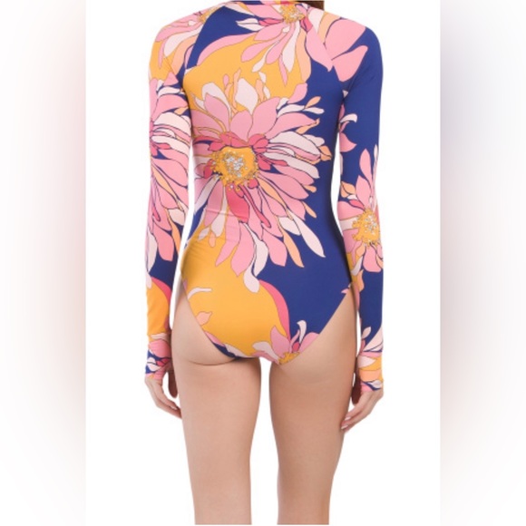 TRINA TURK 🆕 Breeze Zip Up Paddle One-Piece Swimsuit. Size Medium. - Picture 2 of 2